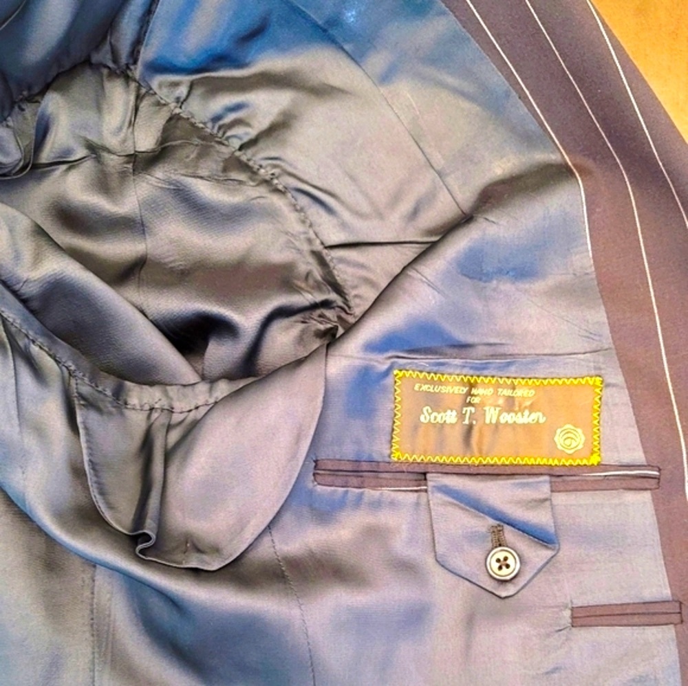 Holland & Sherry Sport Coat - Picture 10 of 16